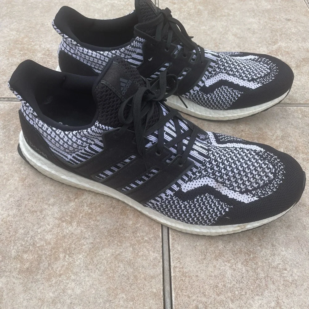 Adidas ULTRABOOST 5.0 DNA SHOES
